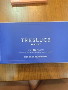TresLúce Beauty The I AM Palette - Blue Eyeshadow Palette